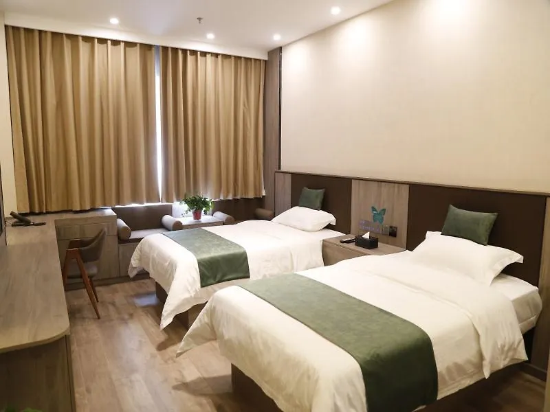 格林豪泰安阳内黄县枣乡大道商务酒店 3*,  中国